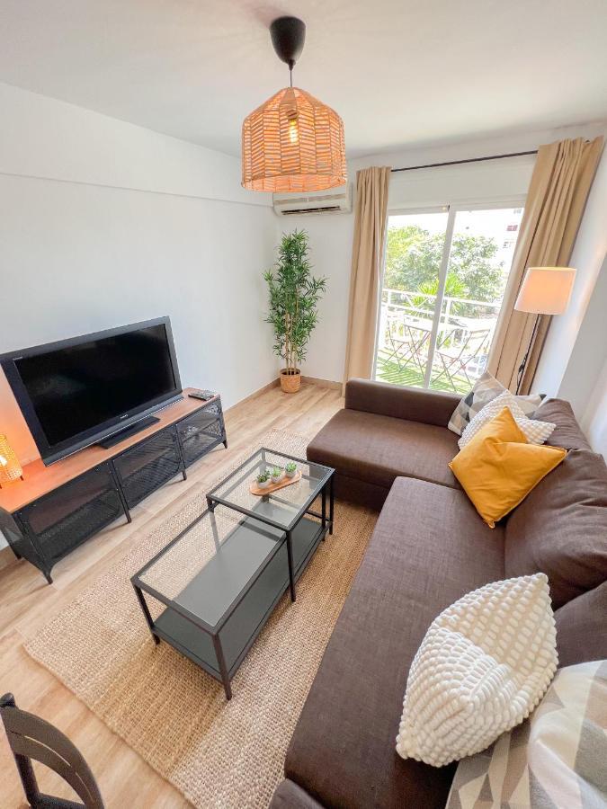 Bright & Cozy Apartment Acuario Beach&Pool เบนัลมาเดนา ภายนอก รูปภาพ