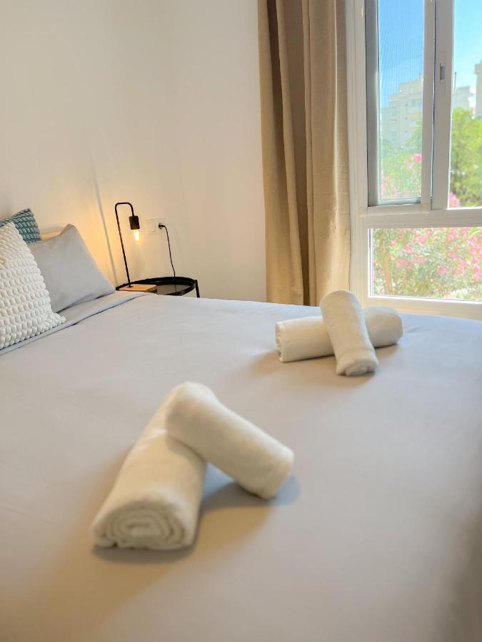 Bright & Cozy Apartment Acuario Beach&Pool เบนัลมาเดนา ภายนอก รูปภาพ