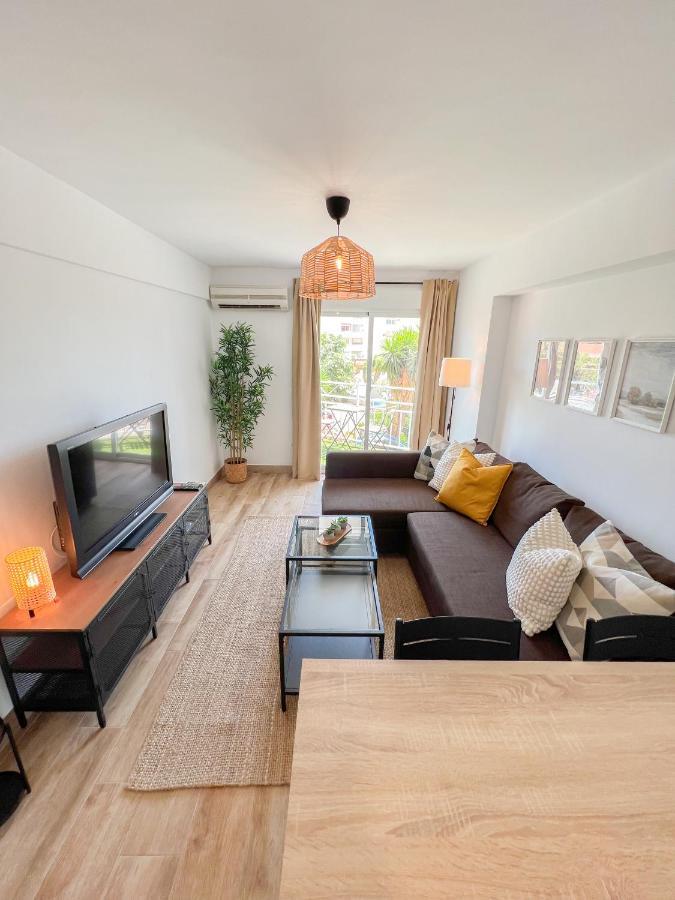 Bright & Cozy Apartment Acuario Beach&Pool เบนัลมาเดนา ภายนอก รูปภาพ