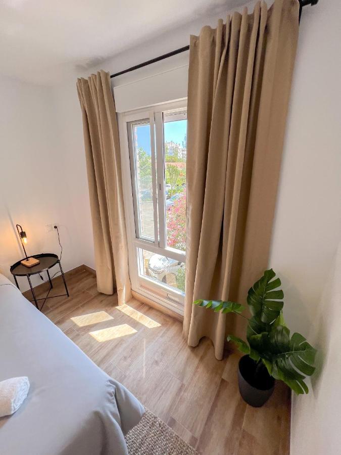 Bright & Cozy Apartment Acuario Beach&Pool เบนัลมาเดนา ภายนอก รูปภาพ