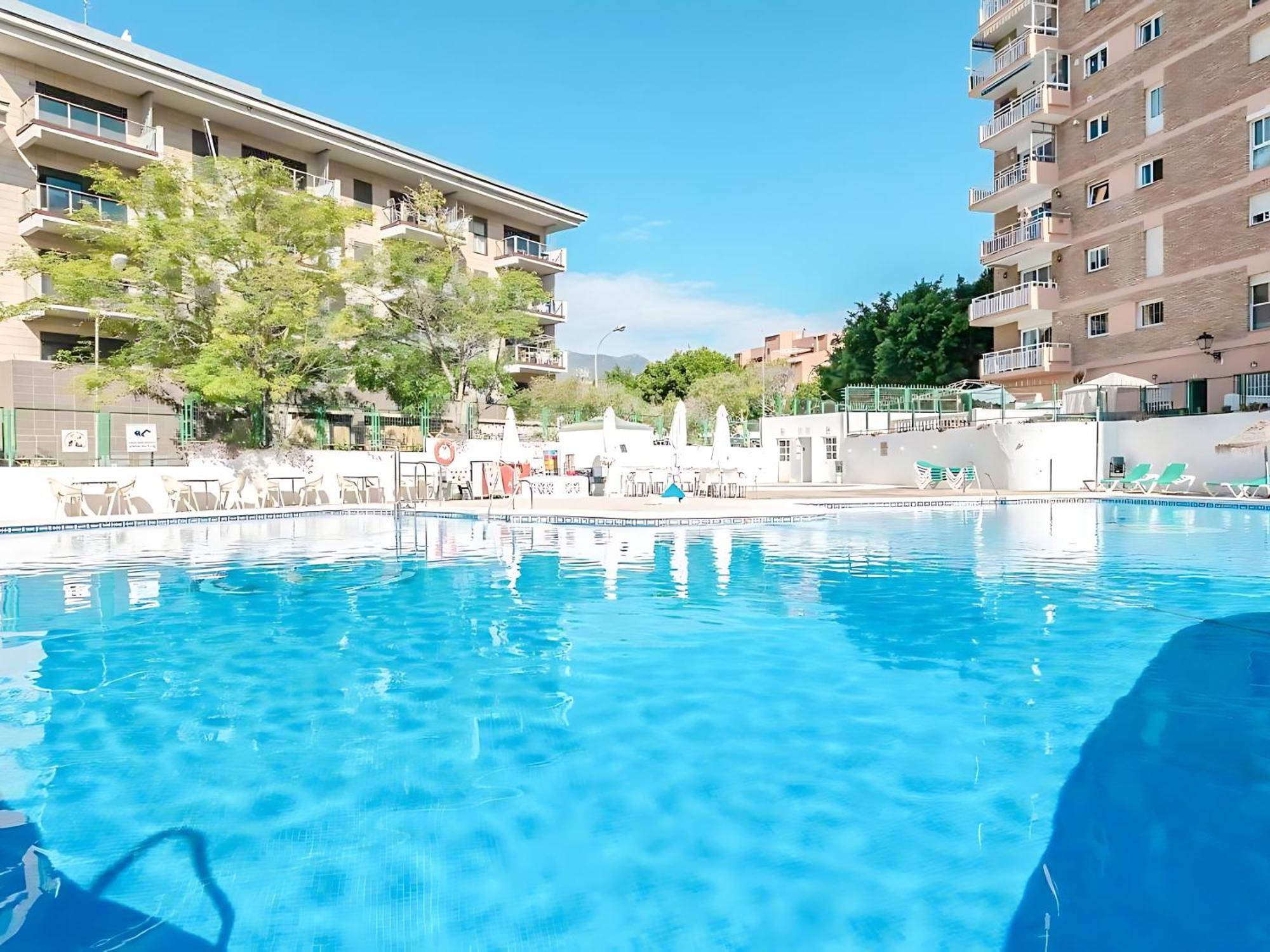 Bright & Cozy Apartment Acuario Beach&Pool เบนัลมาเดนา ภายนอก รูปภาพ