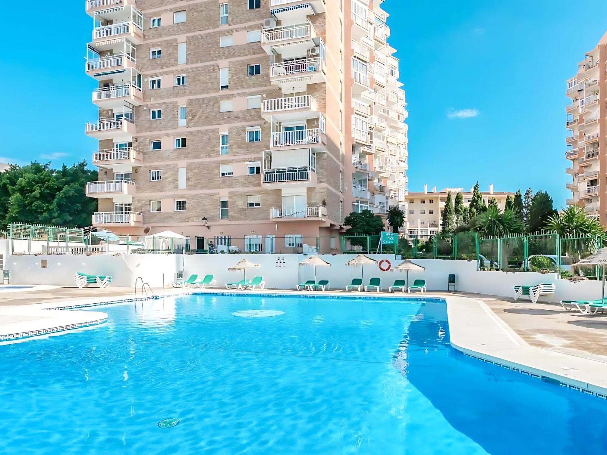 Bright & Cozy Apartment Acuario Beach&Pool เบนัลมาเดนา ภายนอก รูปภาพ